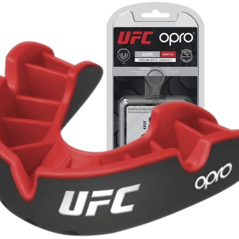 Капа боксерська OPRO Silver UFC Hologram Black/Red (art.002259002)