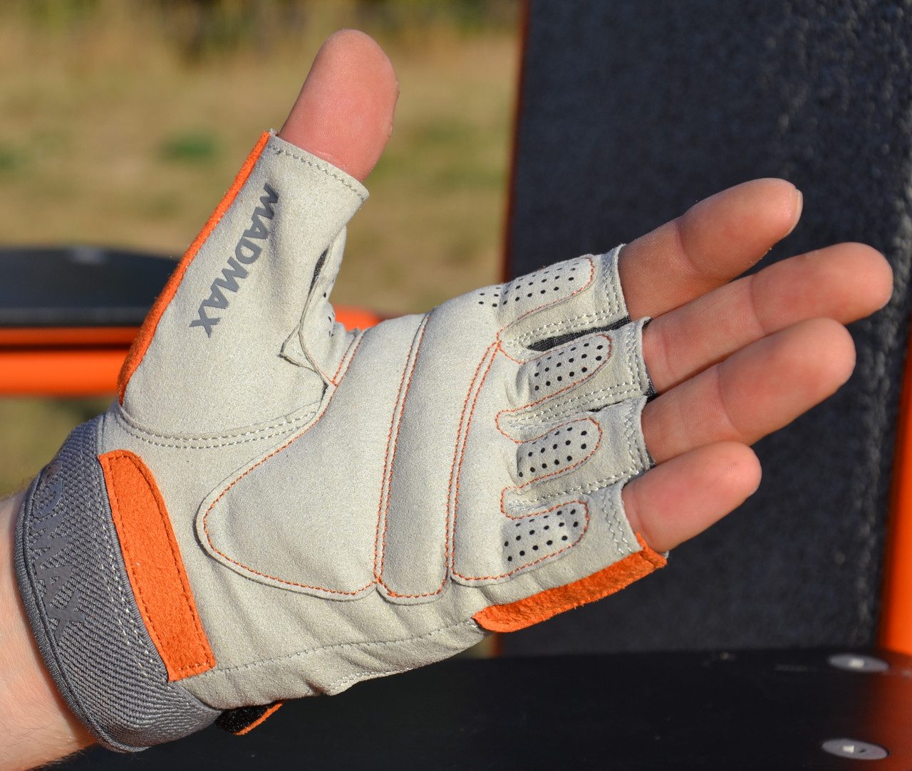 Рукавички для фітнесу MadMax MFG-850 Crazy Grey/Orange XXL