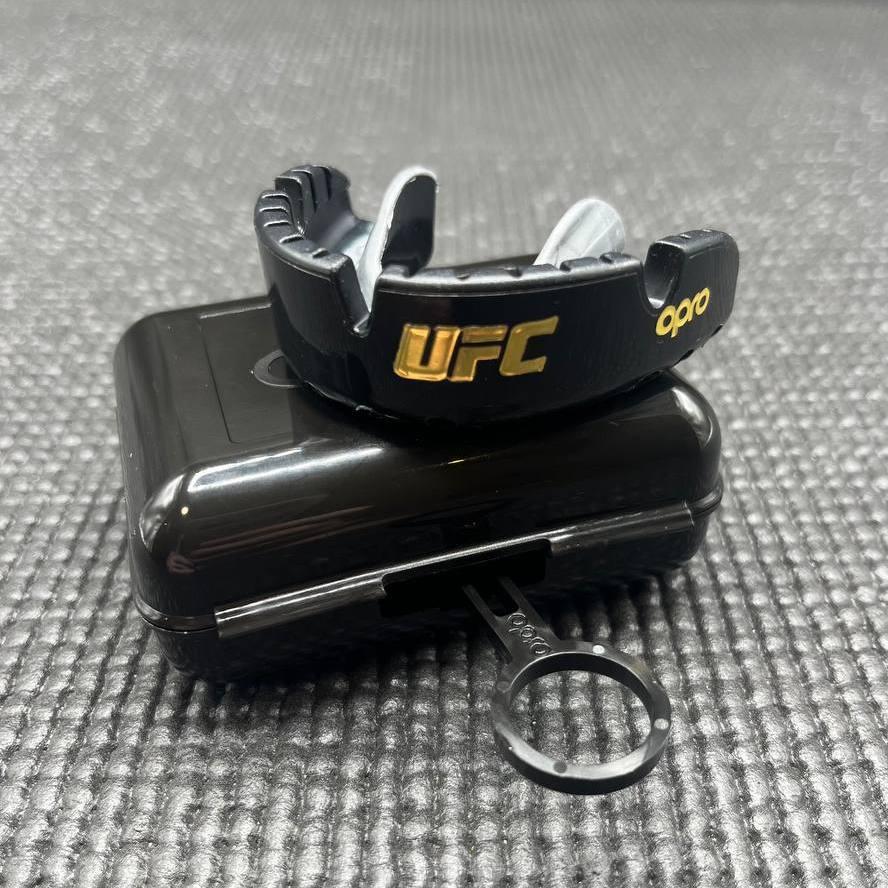 Капа OPRO Gold Braces під брекети доросла (вік 11+) Blackl/Silver(art.102518001)